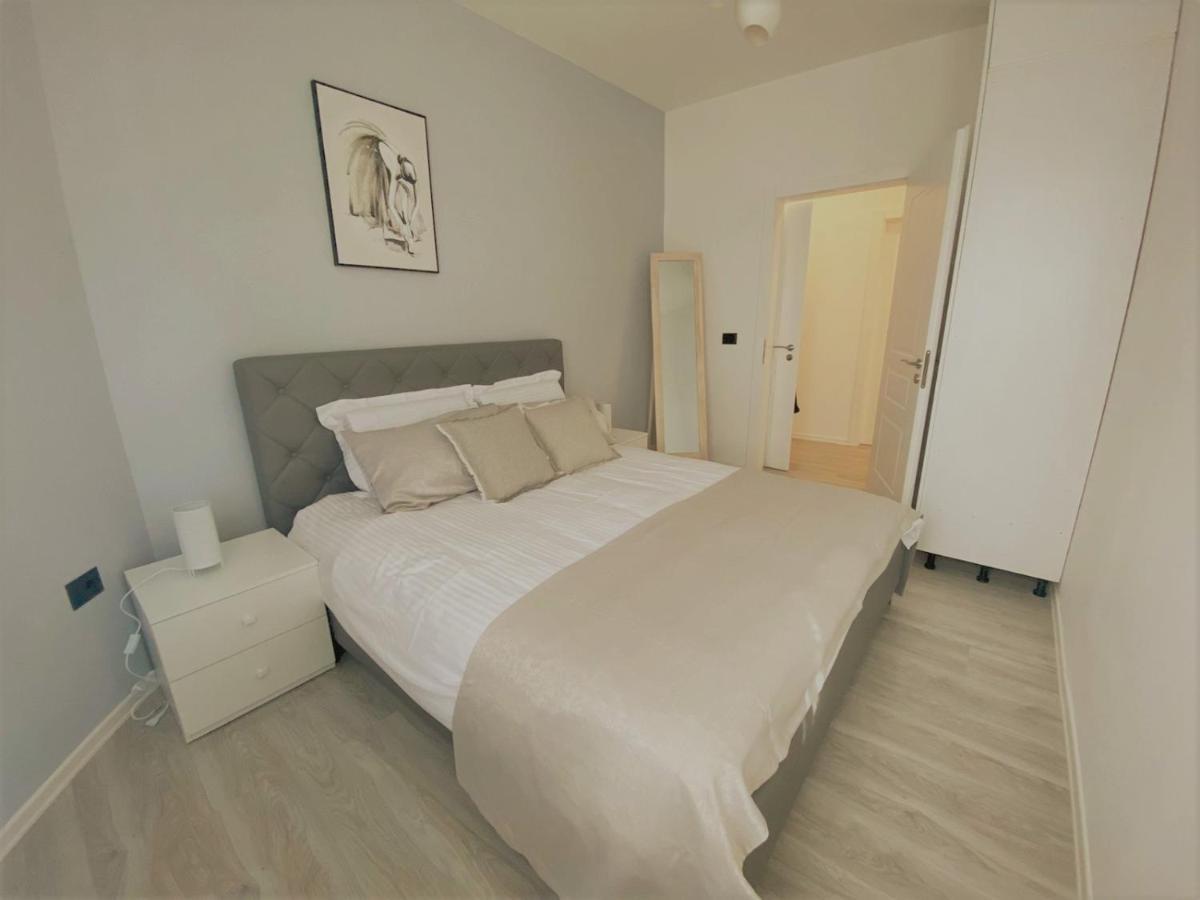 Cozy Central Tirana Apartments Extérieur photo